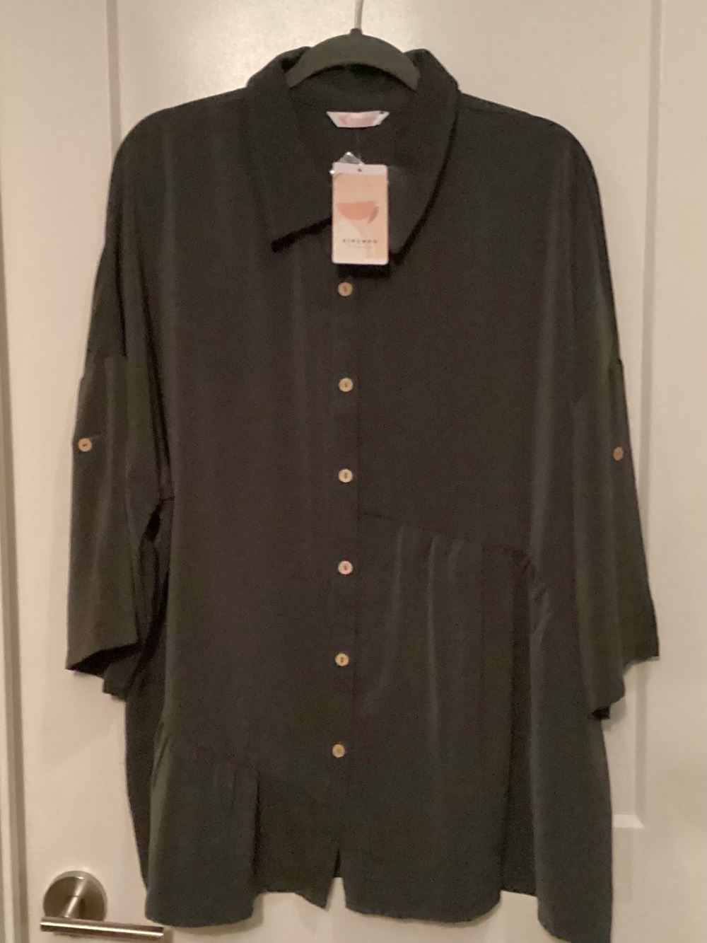 Relaxed Button-Front Gray Kirundo blouse. Size xxl. New with tags